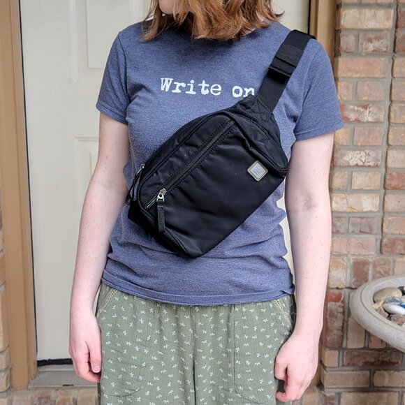 Black Amelia Waist Pack: Ellington - Picture 9 of 12